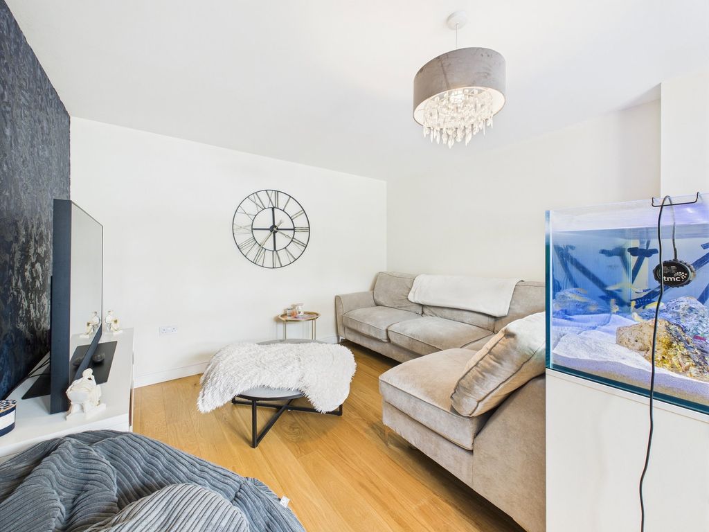 Additional image 7 of 4 bed semi-detached house for saleHastings Drive, Calne, Wiltshire SN11
