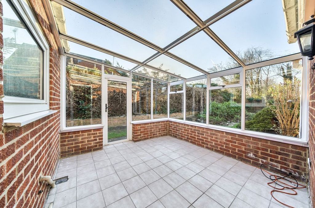 Additional image 13 of 3 bed detached house for saleHighworth Road, Swindon SN3