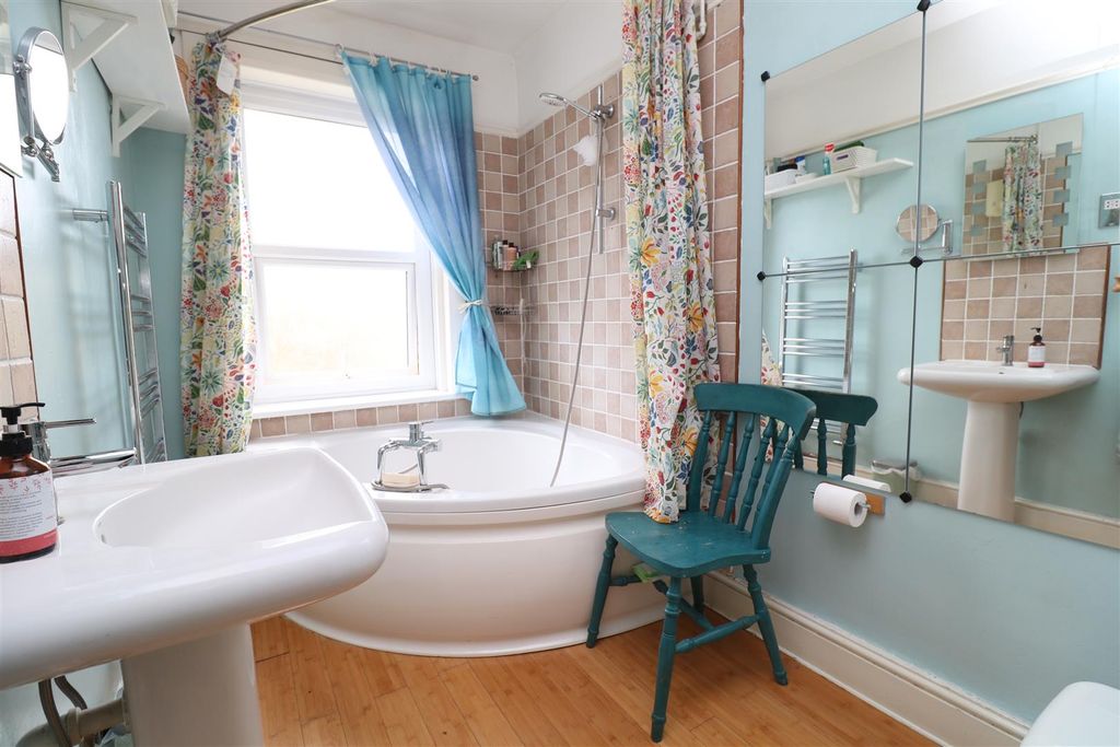 Additional image 11 of 3 bed semi-detached house for saleClarendon Road, Trowbridge BA14