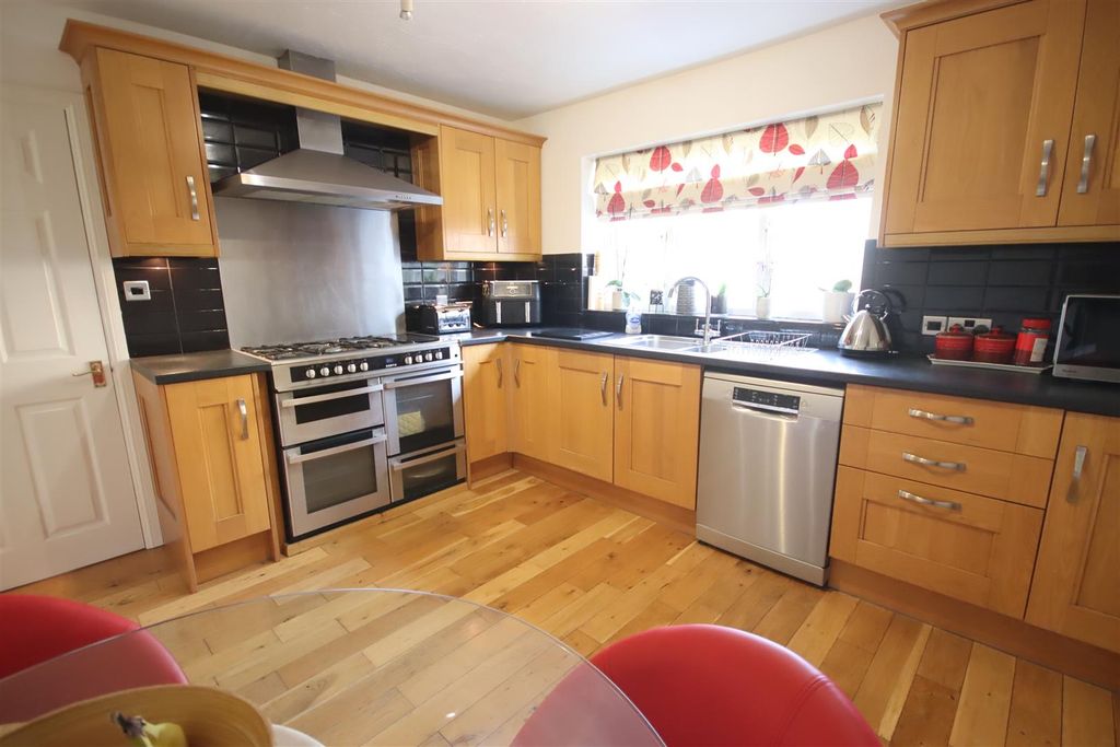 Additional image 7 of 5 bed detached house for saleOak Road, Chippenham SN14