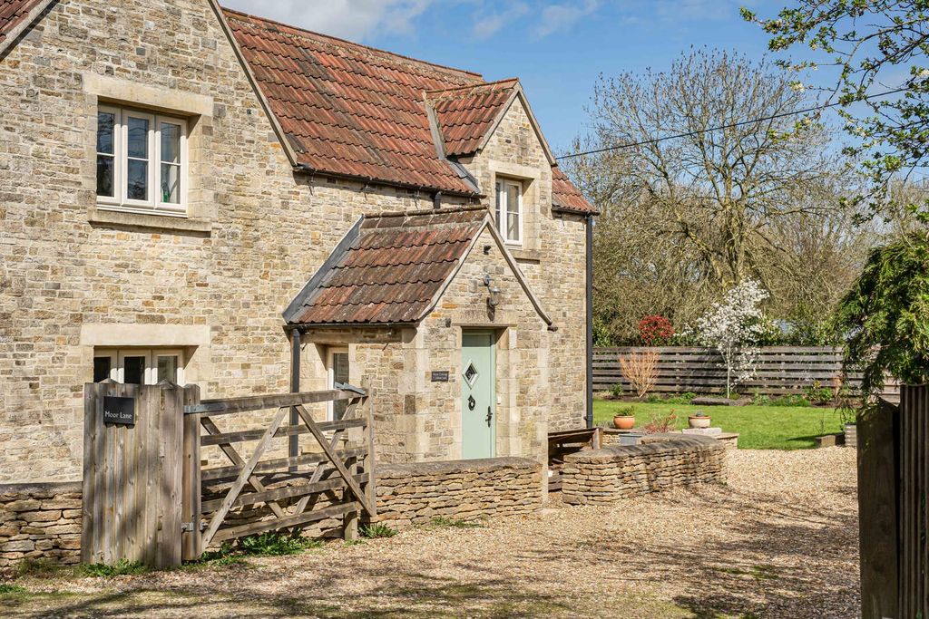 Additional image 7 of 5 bed semi-detached house for saleMoor Lane, Charlton, Malmesbury, Wiltshire SN16