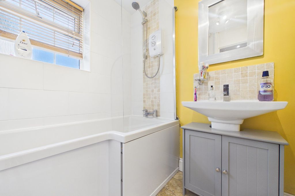 Additional image 8 of 3 bed terraced house for saleYardley, Bracknell, Berkshire RG12