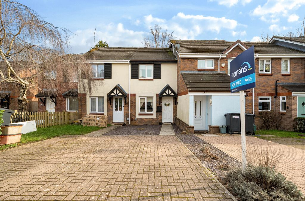 2 bed terraced house for saleRye Close, Middleleaze, Swindon SN5