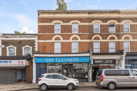 Wandsworth Road, South Lambeth SW8