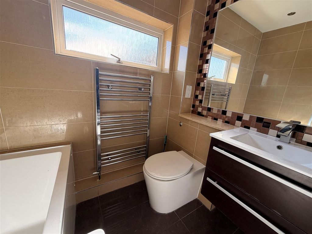 Additional image 10 of 4 bed detached house for saleMatford Hill, Chippenham SN15