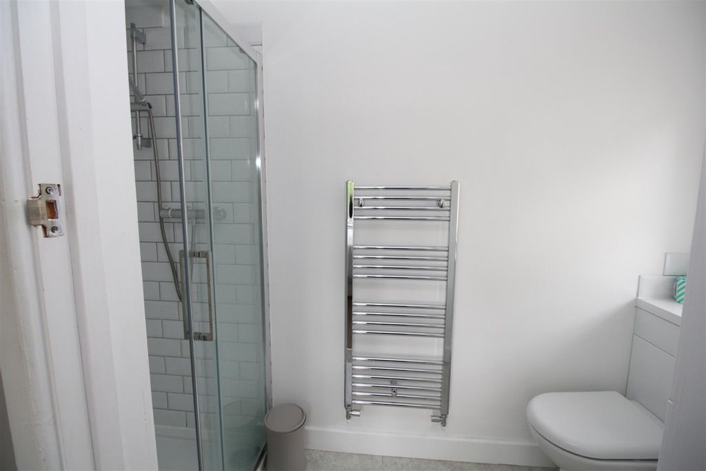 Additional image 15 of 4 bed semi-detached house for saleEast Yewstock Crescent, Chippenham SN15