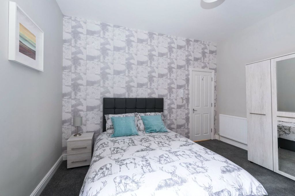 Additional image 13 of 10 bed terraced house for saleMilton Road, Swindon SN1