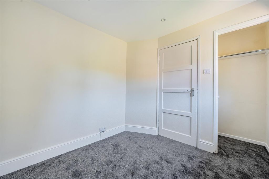Additional image 14 of 3 bed semi-detached house for saleCricket Field Grove, Crowthorne, Berkshire RG45