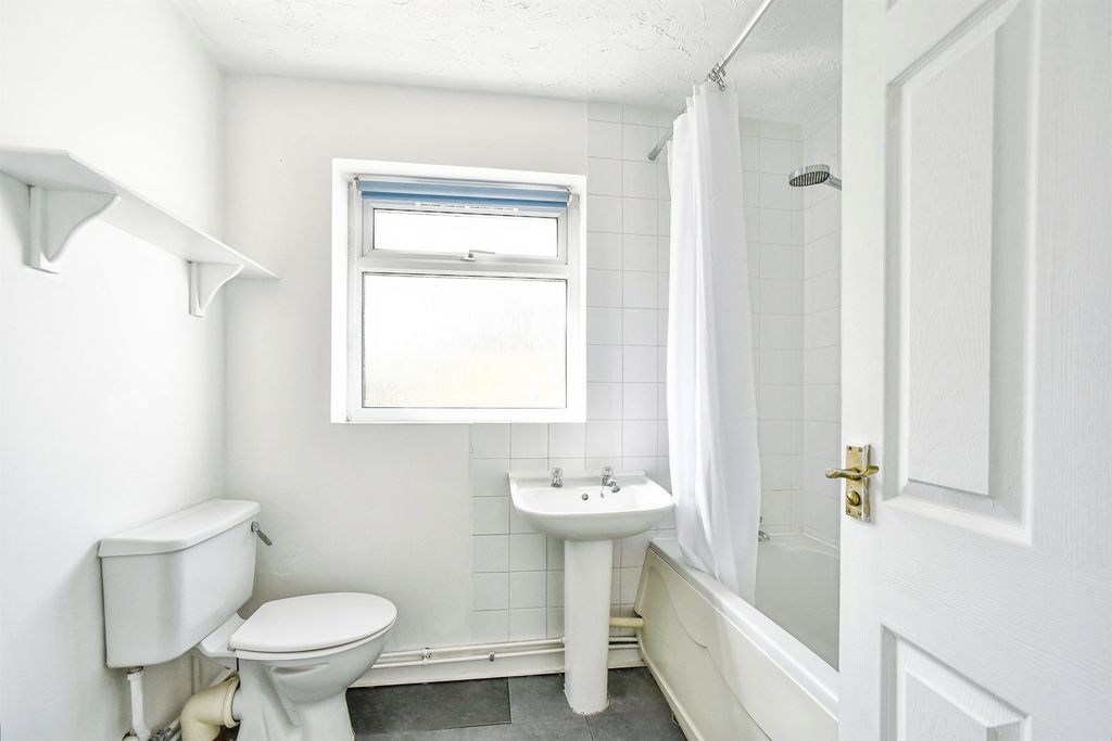 Additional image 10 of 3 bed terraced house for saleHigh Street, Haydon Wick, Swindon SN25