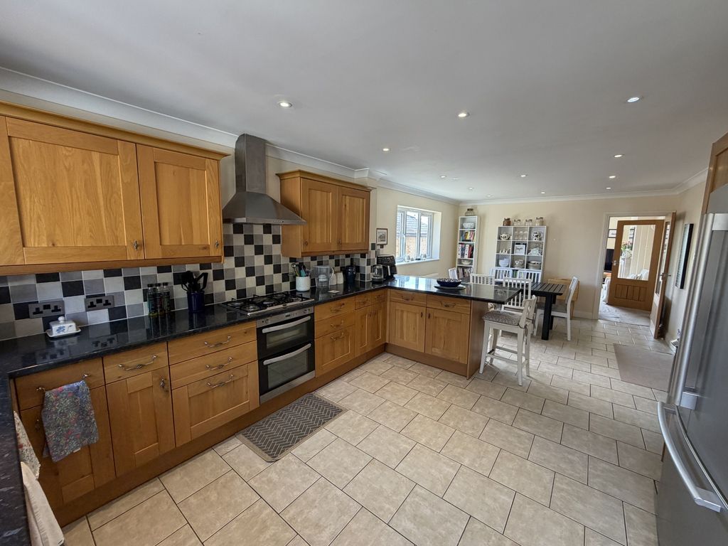 Additional image 6 of 5 bed bungalow for saleEast Gomeldon Road, Gomeldon, Salisbury SP4
