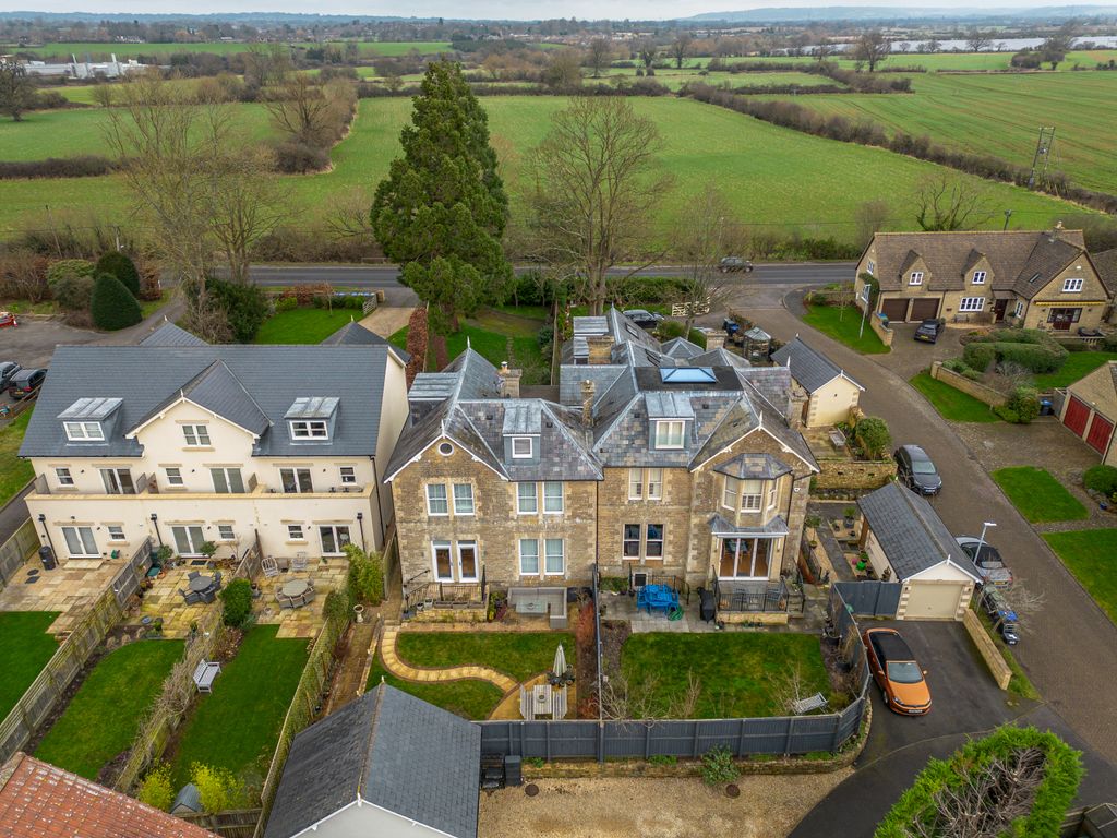 4 bed town house for saleSmallbrook House, Staverton BA14