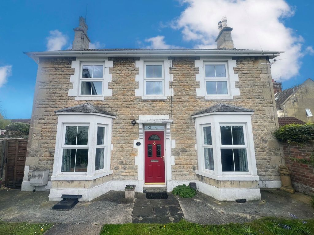 4 bed detached house for saleNorth Street, Calne SN11