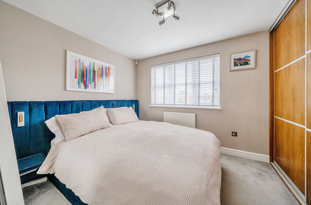 Additional image 7 of 2 bed end terrace house for saleWoodhouse Street, Binfield, Bracknell RG42