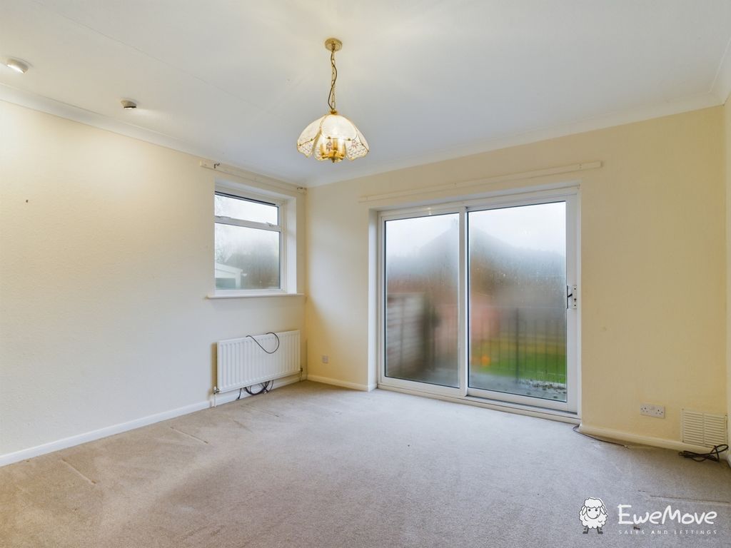 Additional image 4 of 3 bed bungalow for sale8 Moot Gardens, Downton, Salisbury SP5