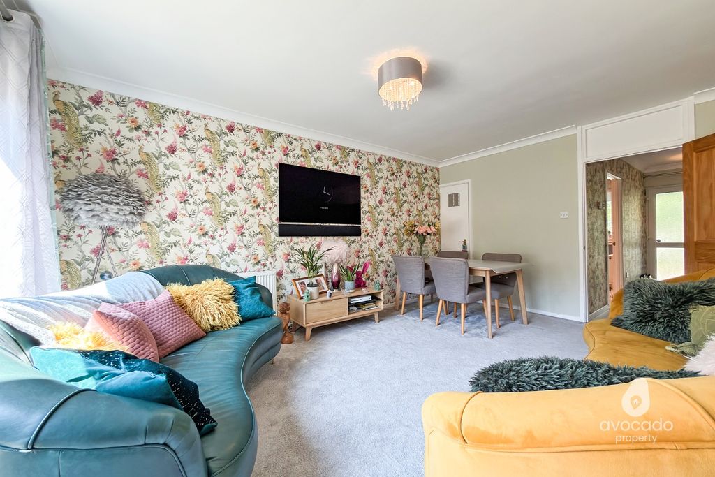 Additional image 3 of 3 bed terraced house for saleNorthcott, Bracknell RG12