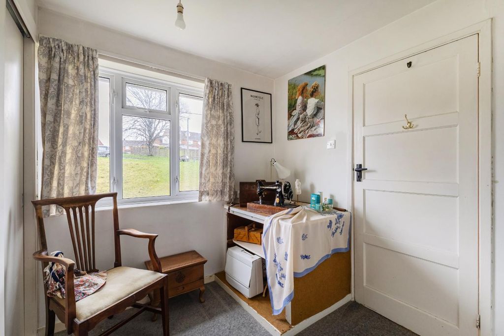 Additional image 13 of 4 bed property for saleAssisi Road, Salisbury SP1