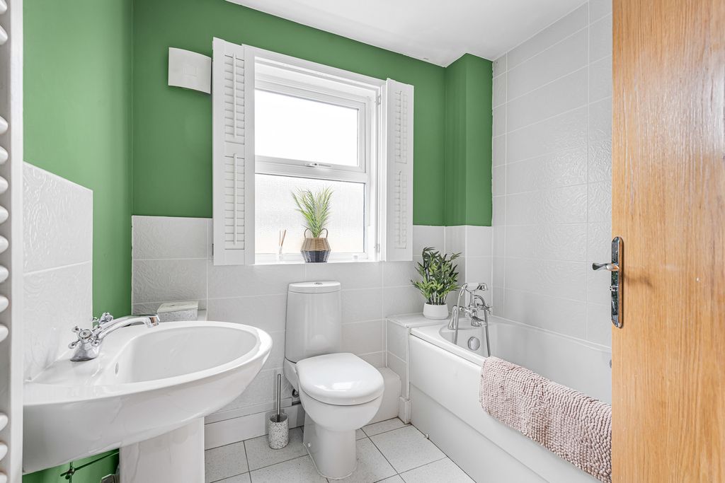 Additional image 10 of 4 bed end terrace house for saleAvenue De Gien, Malmesbury, Wiltshire SN16