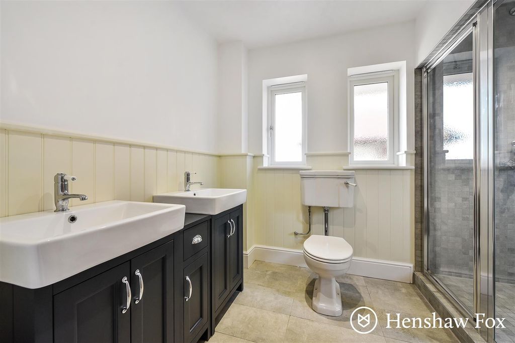 Additional image 15 of 4 bed detached house for saleThe Common, Woodgreen, Fordingbridge SP6