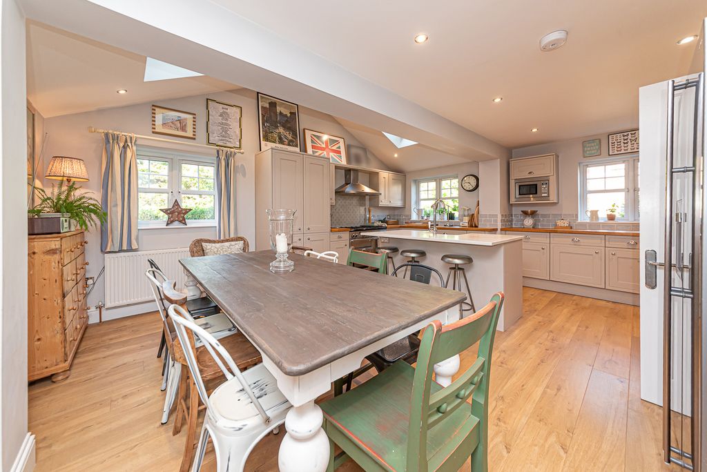 Additional image 2 of 4 bed detached house for saleThe Limes, Haley Green, Bracknell, Berks RG42