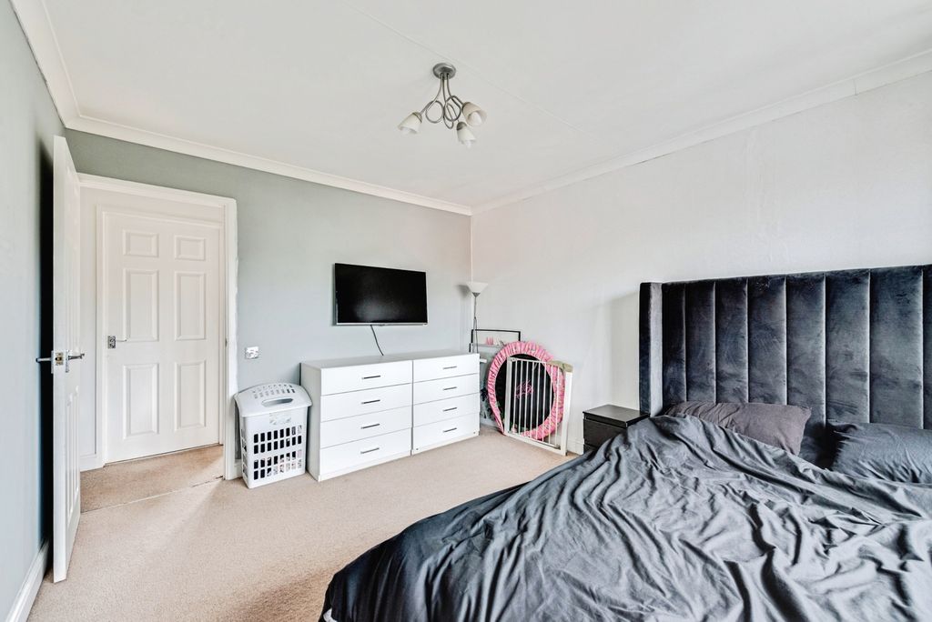 Additional image 8 of 2 bed terraced house for saleChives Way, Swindon, Wiltshire SN2