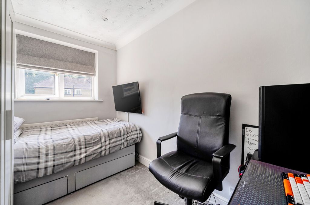 Additional image 22 of 4 bed detached house for saleKyle Close, Bracknell, Berkshire RG12