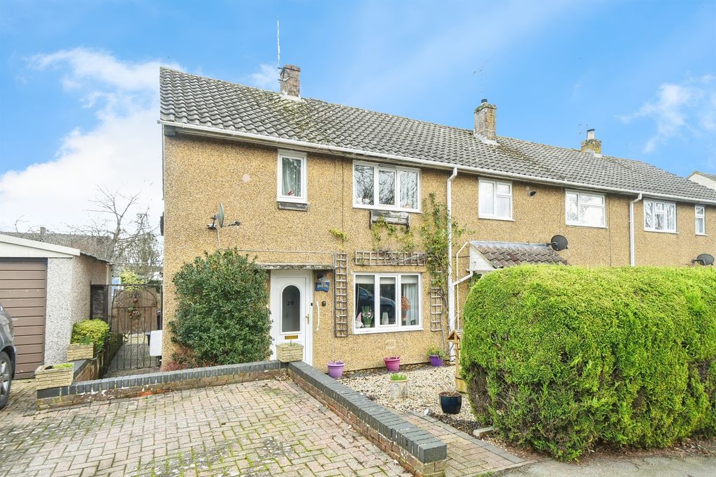 2 bed end terrace house for salePreston Lane, Lyneham, Chippenham SN15
