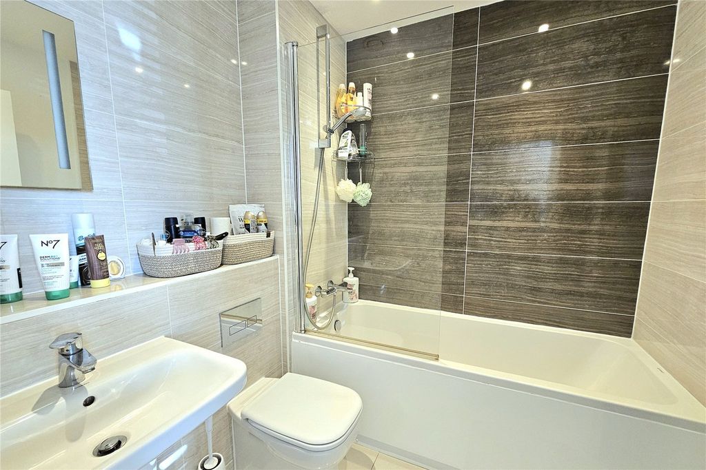 Additional image 8 of 2 bed flat for saleSullivan Road, Camberley GU15