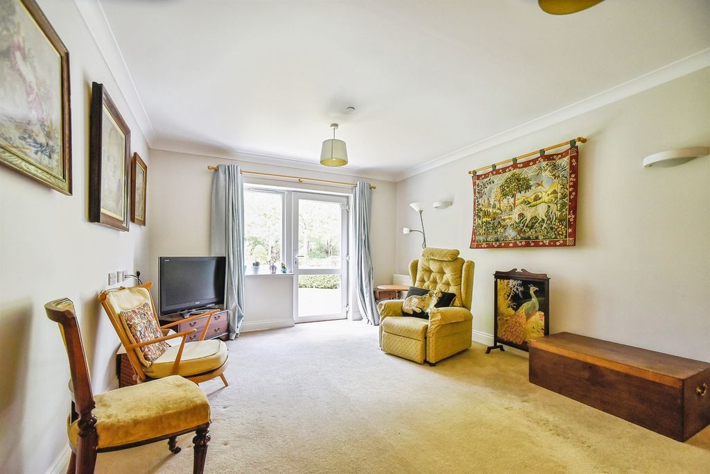 Additional image 5 of 2 bed flat for saleKingsdown Road, South Marston, Swindon SN3