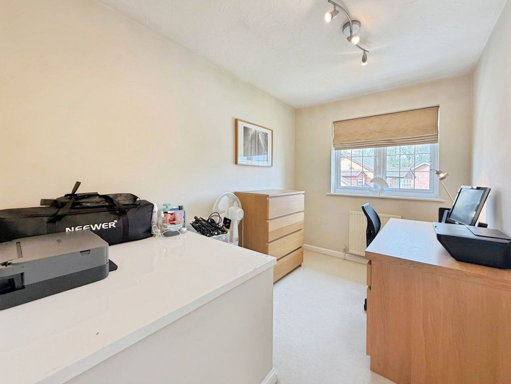 Additional image 14 of 4 bed detached house for saleWoodford Green, Bracknell, Berkshire RG12