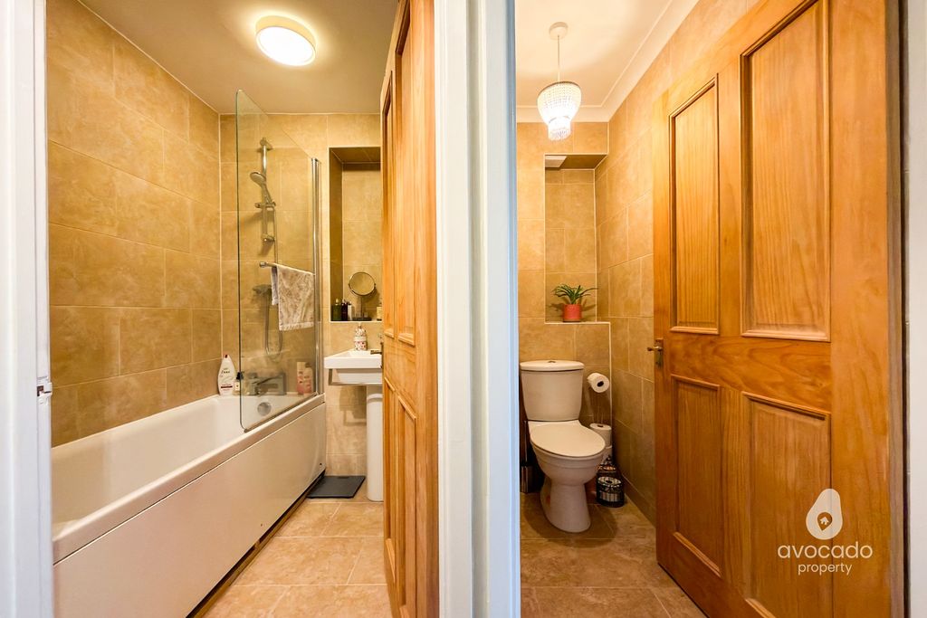 Additional image 9 of 3 bed terraced house for saleNorthcott, Bracknell RG12