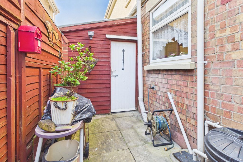 Additional image 19 of 3 bed semi-detached house for saleCricklade Road, Upper Stratton, Swindon SN2