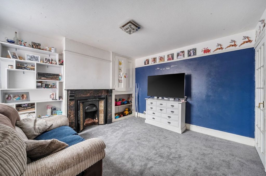 Additional image 2 of 2 bed terraced house for saleHighworth Road, Swindon, Swindon SN3