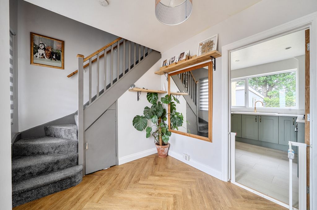Additional image 11 of 3 bed semi-detached house for saleChurchward Avenue, Swindon, Wiltshire SN2
