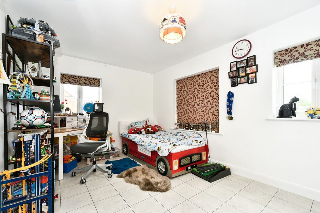 Additional image 17 of 6 bed detached house for saleAdams Meadow - Wanborough, Swindon SN4