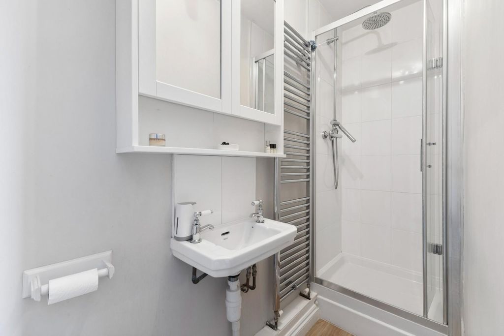 Additional image 13 of 3 bed semi-detached house for saleHulse Road, Salisbury SP1