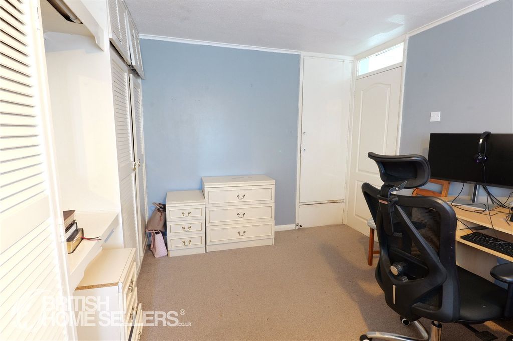 Additional image 9 of 3 bed semi-detached house for saleHewitt Close, Swindon, Wiltshire SN3