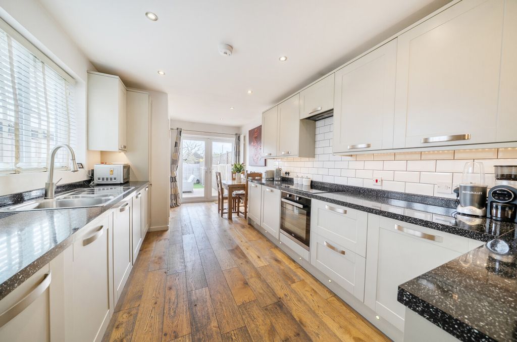Additional image 9 of 2 bed end terrace house for saleRose Hill, Binfield, Bracknell RG42