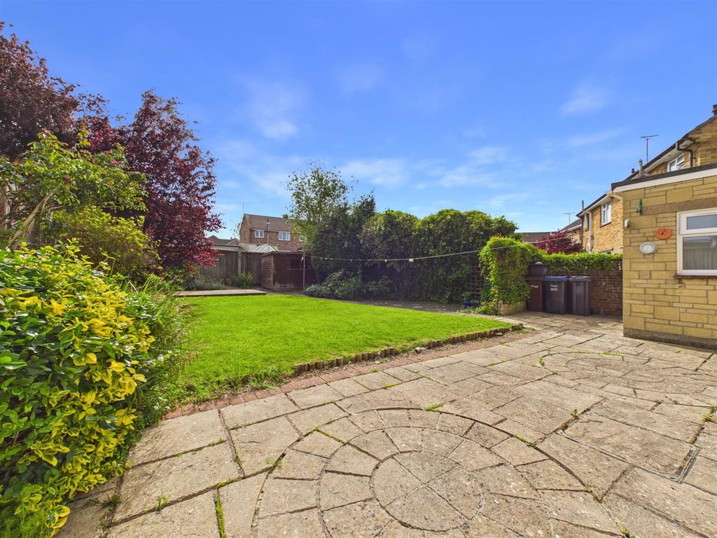 Additional image 2 of 4 bed detached house for saleDownham Mead, Chippenham SN15