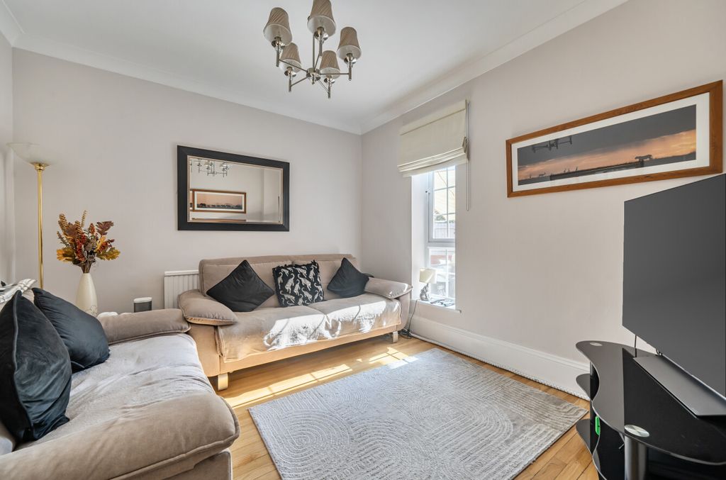 Additional image 6 of 4 bed detached house for saleJigs Lane South, Warfield, Bracknell RG42