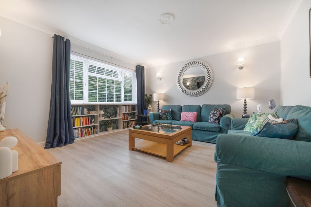 Additional image 2 of 3 bed link detached house for saleNew Road, Ascot SL5