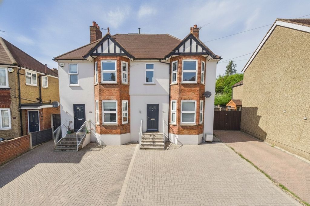4 bed semi-detached house for saleClare Road, Maidenhead, Berkshire SL6