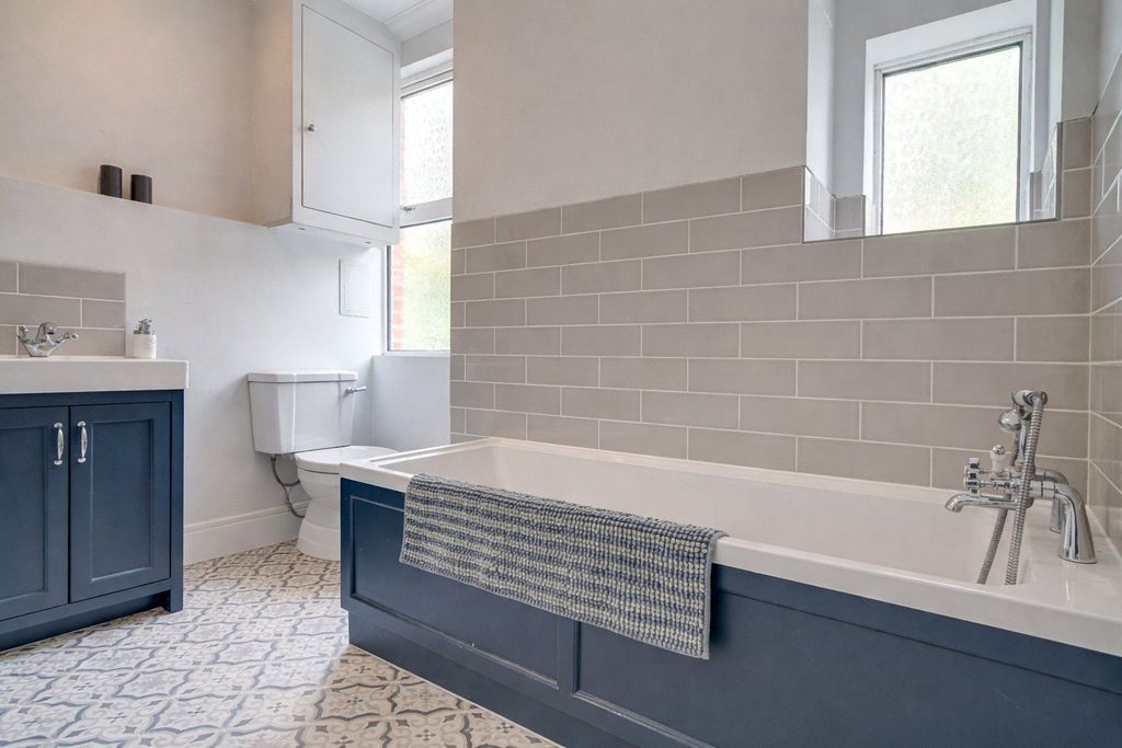 Additional image 10 of 4 bed terraced house for saleClifton Street, Swindon, Wiltshire SN1