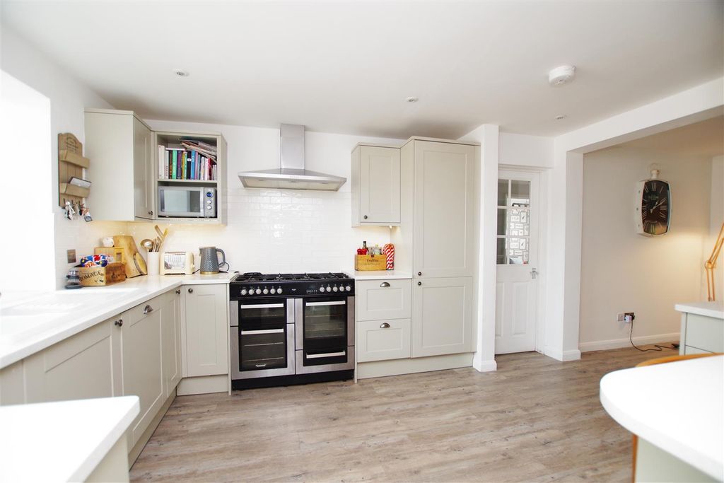 Additional image 9 of 4 bed detached house for saleThe Maltings, Wanborough, Swindon SN4