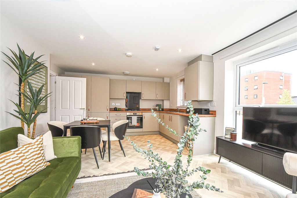 Additional image 3 of 2 bed flat for saleFoundry Lane, Chippenham, Wiltshire SN15