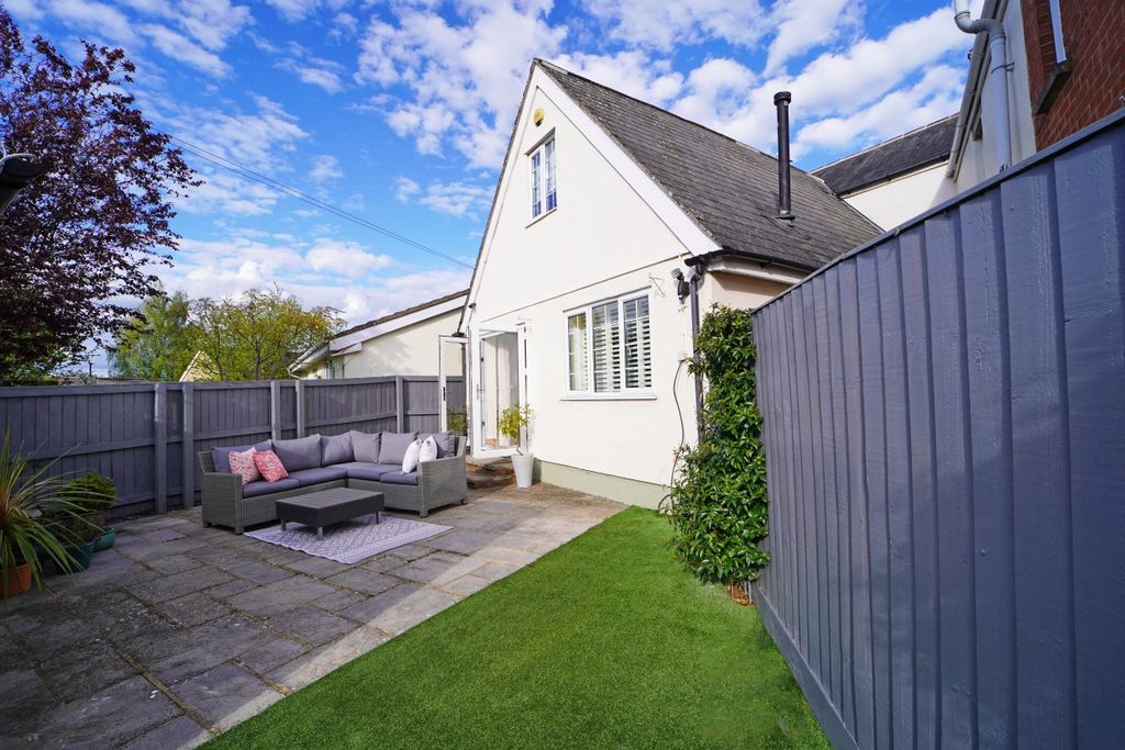 Additional image 4 of 3 bed semi-detached house for saleLechlade Road, Highworth SN6
