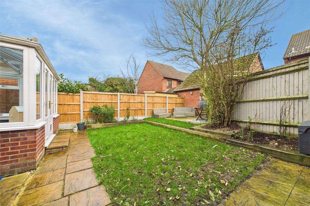 Additional image 12 of 3 bed link detached house for saleSimkins Close, Winkfield Row, Berkshire RG42
