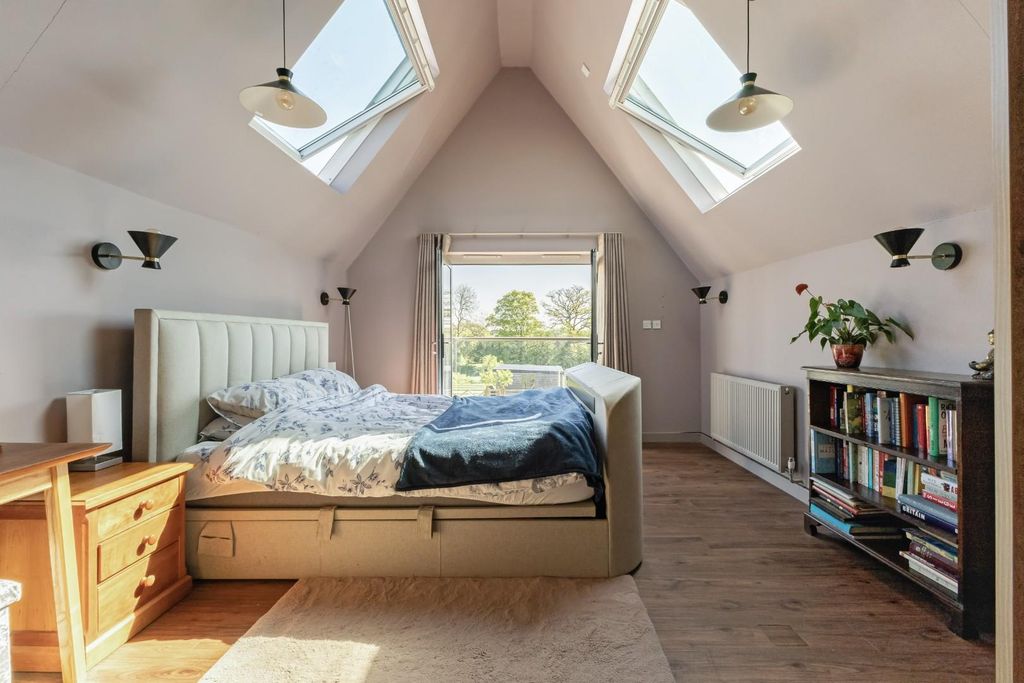 Additional image 17 of 6 bed property for saleCommon Road, Whiteparish, Salisbury SP5