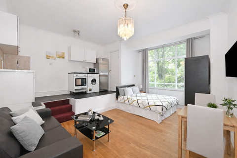 Cromwell Road, London SW5, Studio to rent