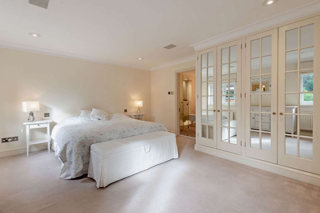 Additional image 18 of 6 bed detached house for saleKennel Avenue, Ascot, Berkshire SL5