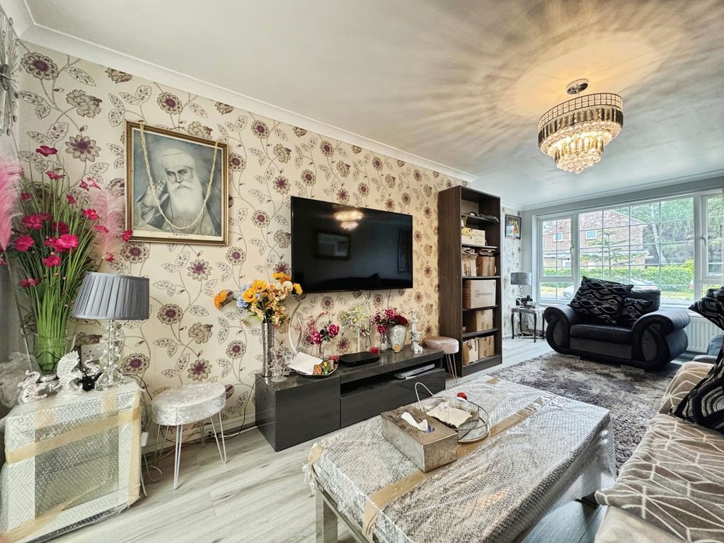 Additional image 7 of 2 bed semi-detached house for saleManston Drive, Bracknell, Berkshire RG12
